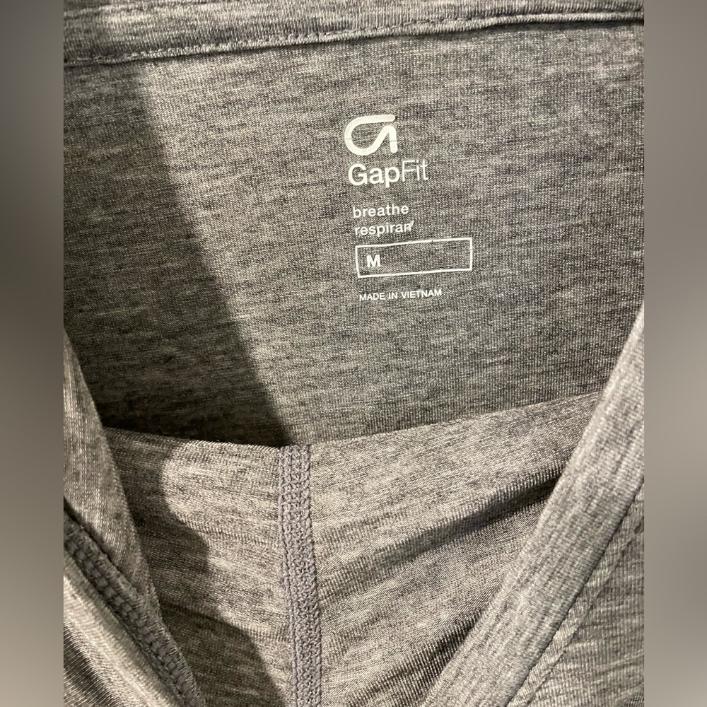 Gap.. - Picture 3 of 5